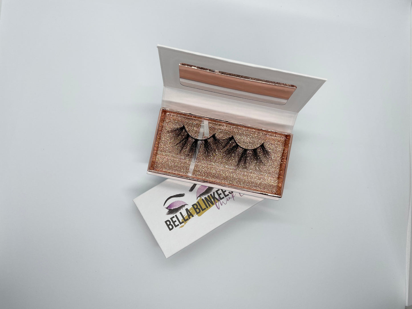 Bella Blinkees | AMOUR LASH